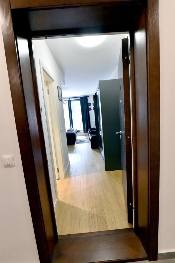 Tayson Square Dorcol New Location Free Garage Apartment Belgrade Exterior photo